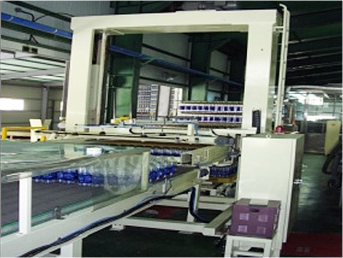 M co Low  De-Palletizer